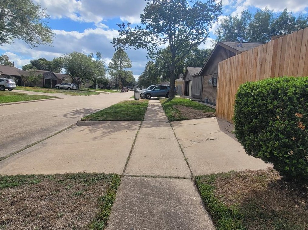 8803 Tanager St, Houston TX  77036-7343 exterior