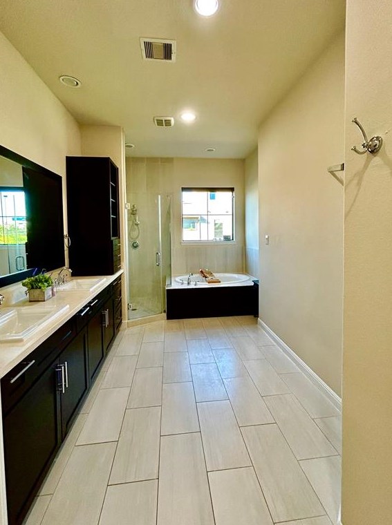 1402 Ruth St, Houston TX  77004-4941 exterior