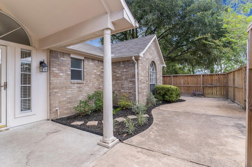 18502 Wood Glen Ln, Houston, TX 77084-3804