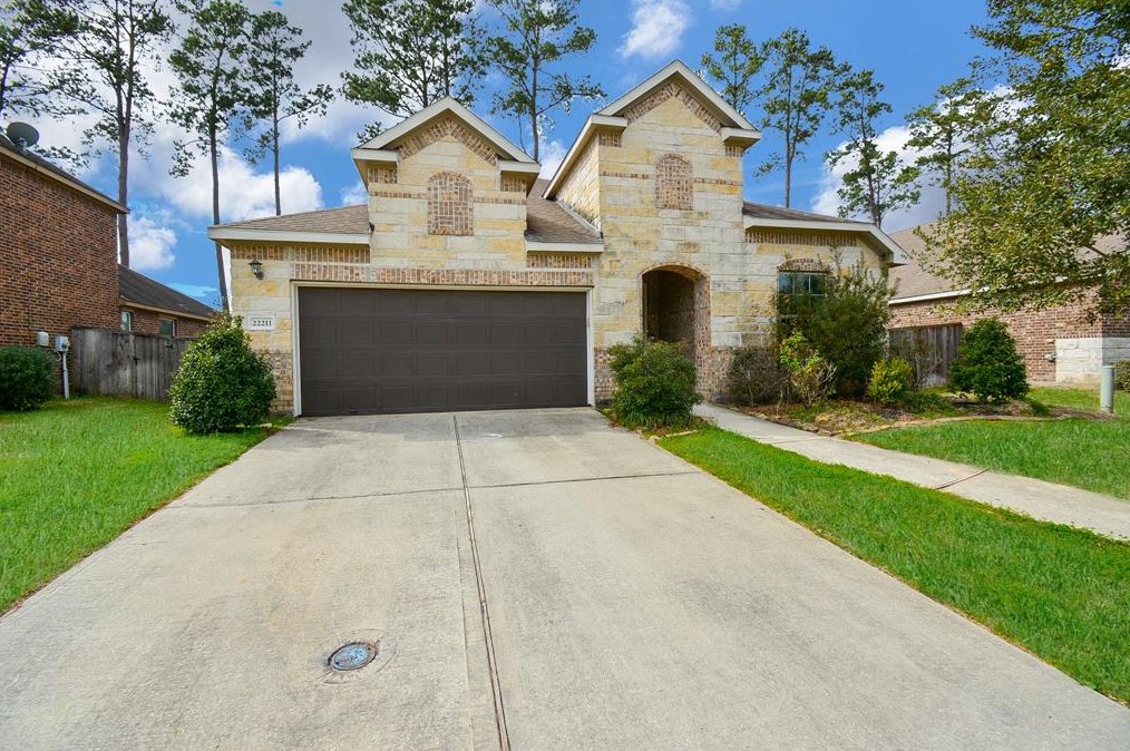 22211 Weller Oaks Dr, Spring, TX 77389