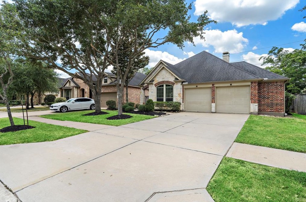 4119 Regal Stone Ln, Sugar Land, TX 77479-7119