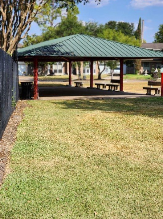3927 Smt Vly Dr, Houston TX  77082-4101 exterior