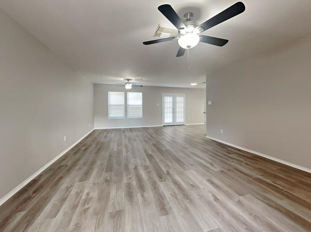 12439 Sterlingstone Dr, Houston, TX 77066