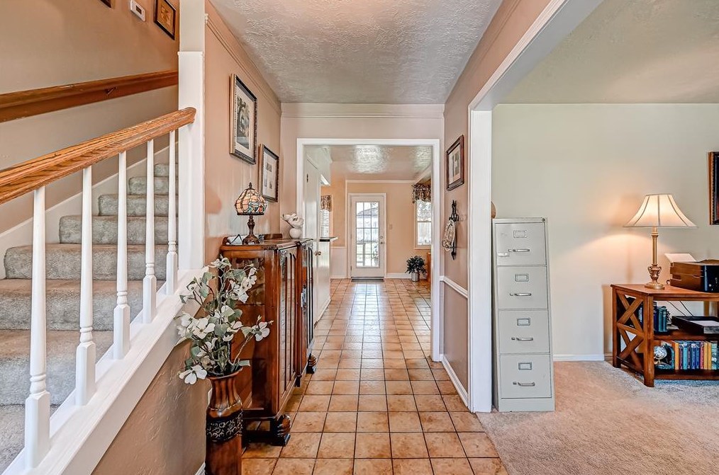 8107 Roebourne Ln, Houston TX  77070-3225 exterior