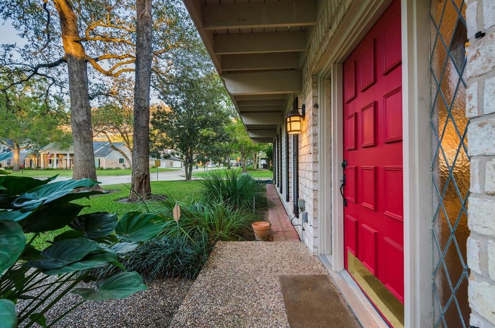15203 Camelback Ct, Houston, TX 77079