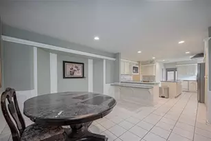 4015 Black Locust Dr, Houston, TX 77088 - Photo 10