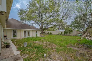 4015 Black Locust Dr, Houston, TX 77088 - Photo 48