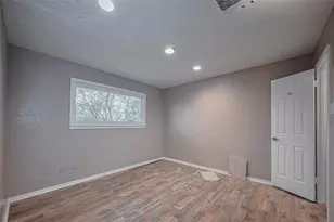 4015 Black Locust Dr, Houston, TX 77088 - Photo 38