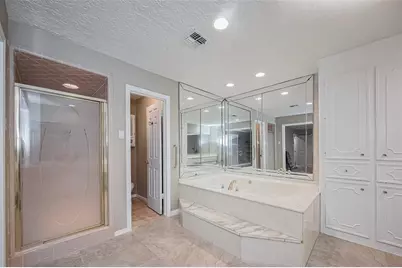 4015 Black Locust Drive, Houston, TX 77088 - Photo 32