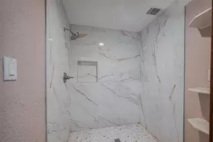 4015 Black Locust Dr, Houston, TX 77088 - Photo 26