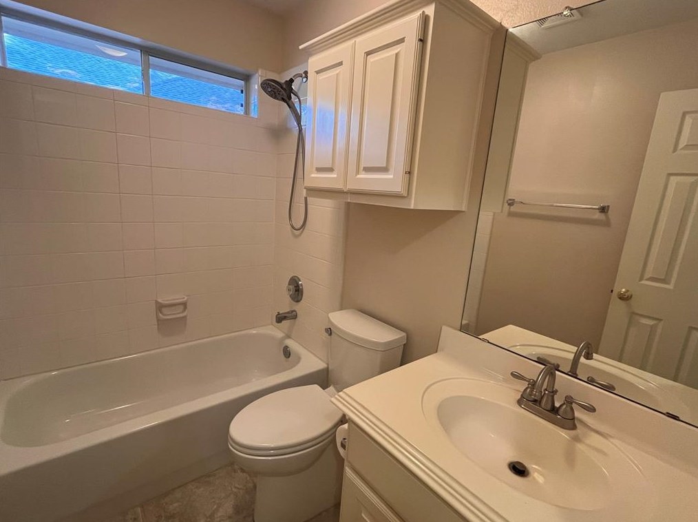 41 Sienna Pl, Spring TX  77382-1523 exterior