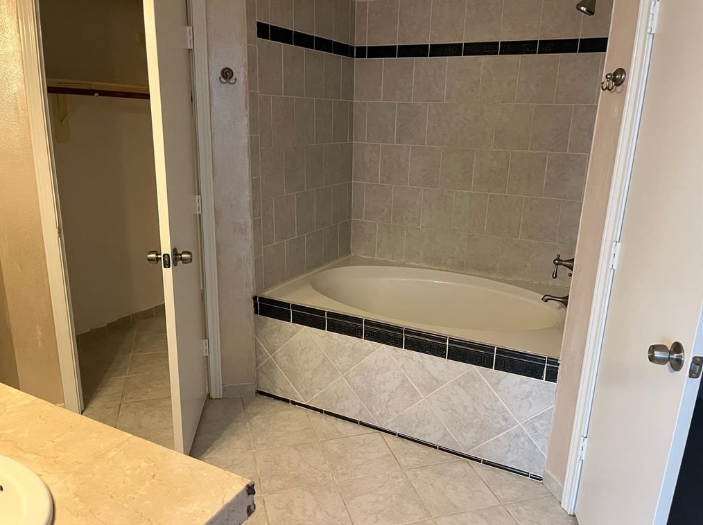17035 Judyleigh Dr, Houston TX  77084-1340 exterior