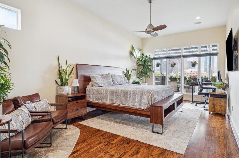 1118 Dart St, Houston TX  77007-4224 exterior