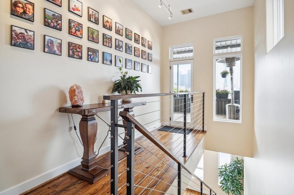 1118 Dart St, Houston TX  77007-4224 exterior