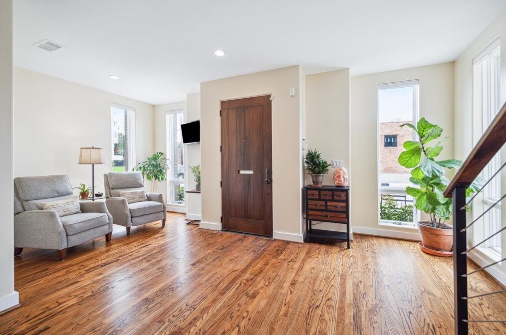 1118 Dart St, Houston TX  77007-4224 exterior