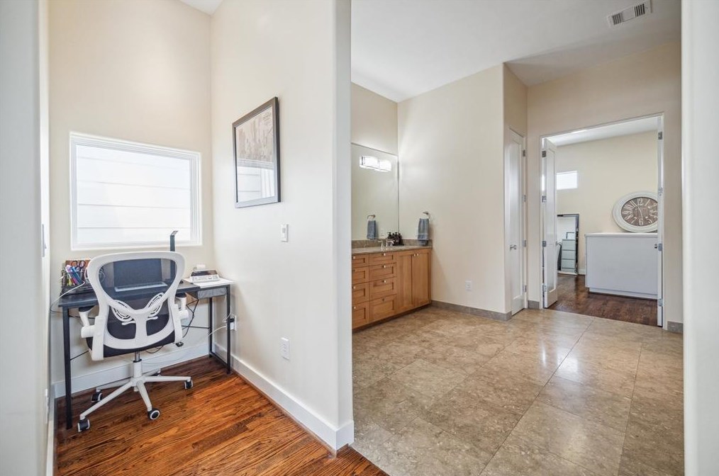 1118 Dart St, Houston TX  77007-4224 exterior