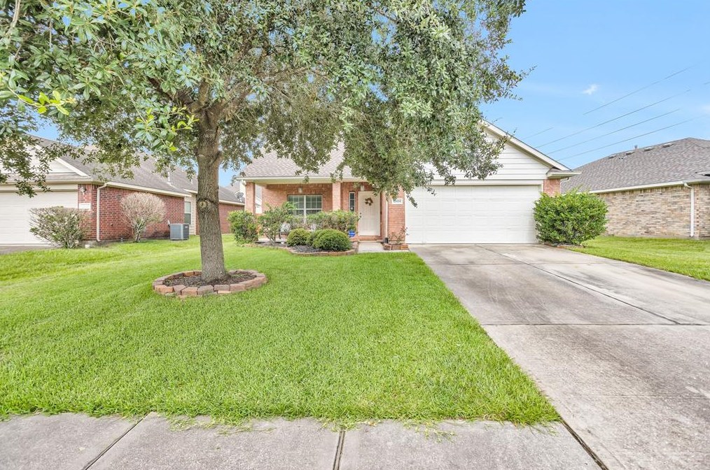 23131 Sawmill Cross Ln, Spring, TX 77373-8579