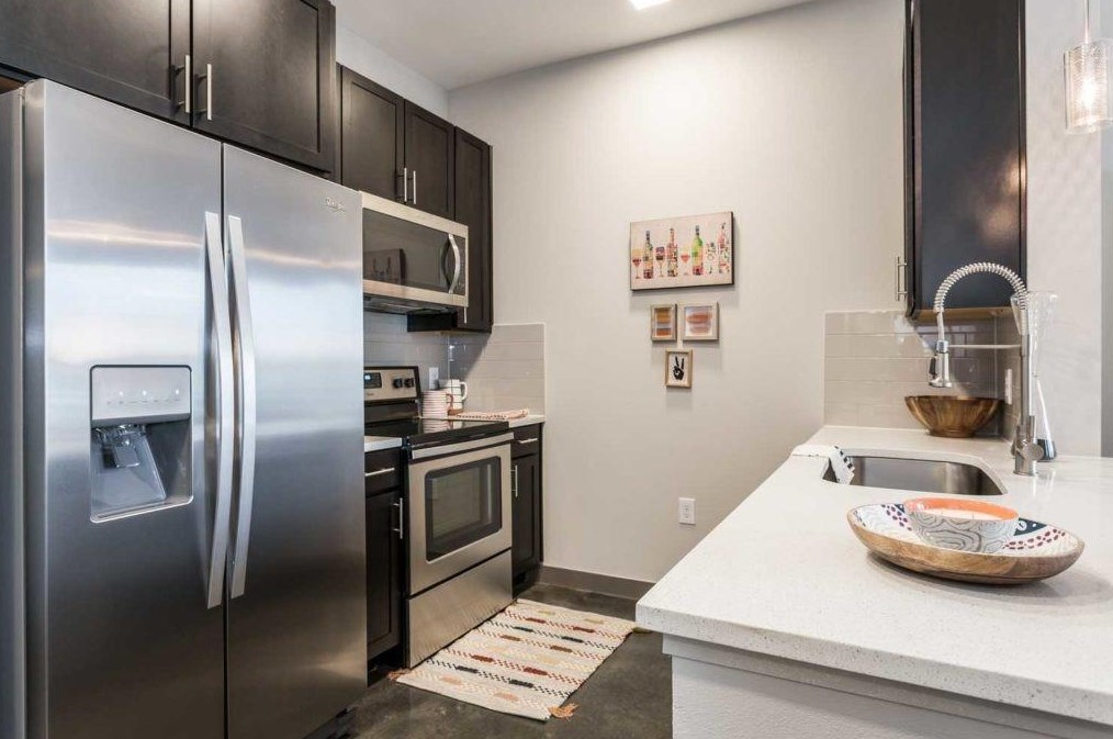 1111 N Durham Dr #305, Houston, TX 77008