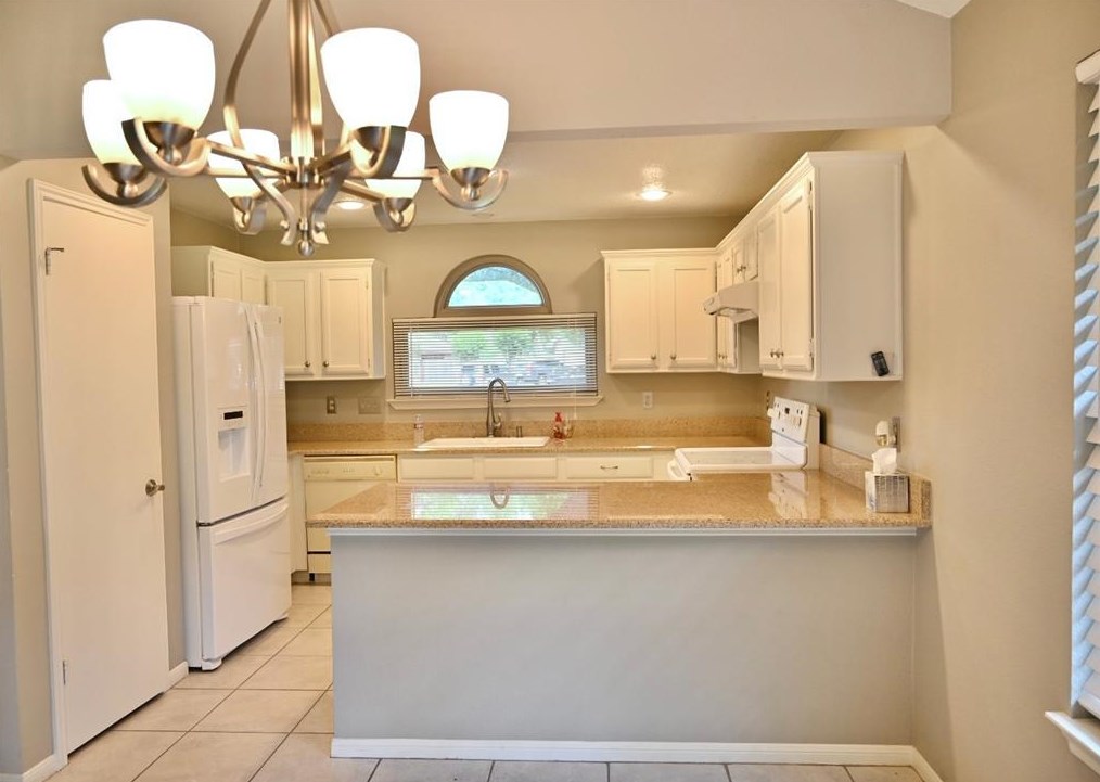 10207 Wayward Wind Ln, Houston TX  77064-5401 exterior