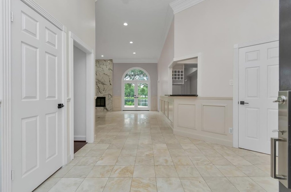 8006 Harbor Point Dr, Houston TX  77071-3629 exterior