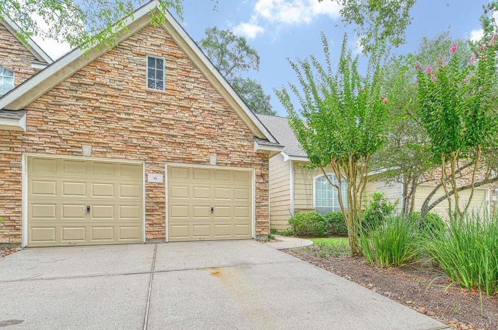 6 Wintergreen Trl, Spring TX  77382-4801 exterior