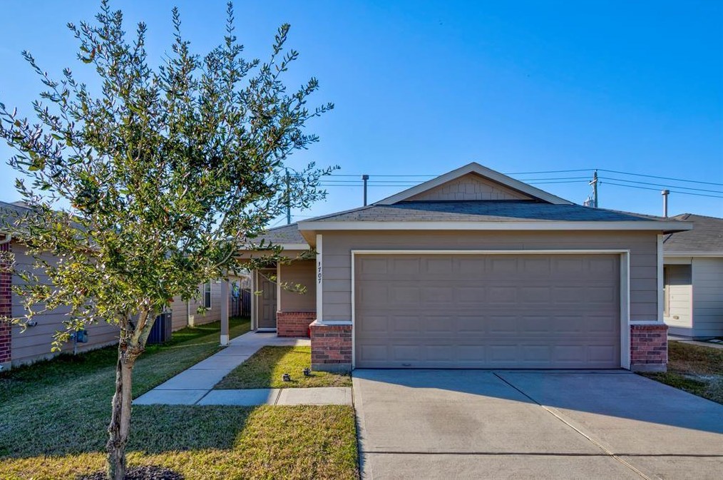 1707 Howth Ave, Houston, TX 77051