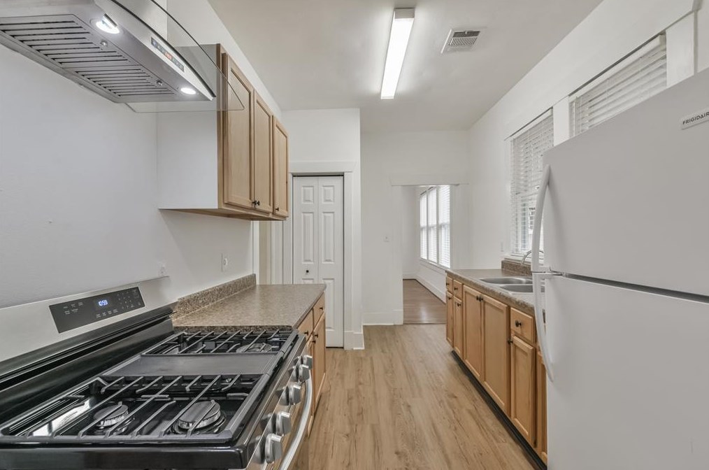410 Merrill St, Houston TX  77009-6008 exterior