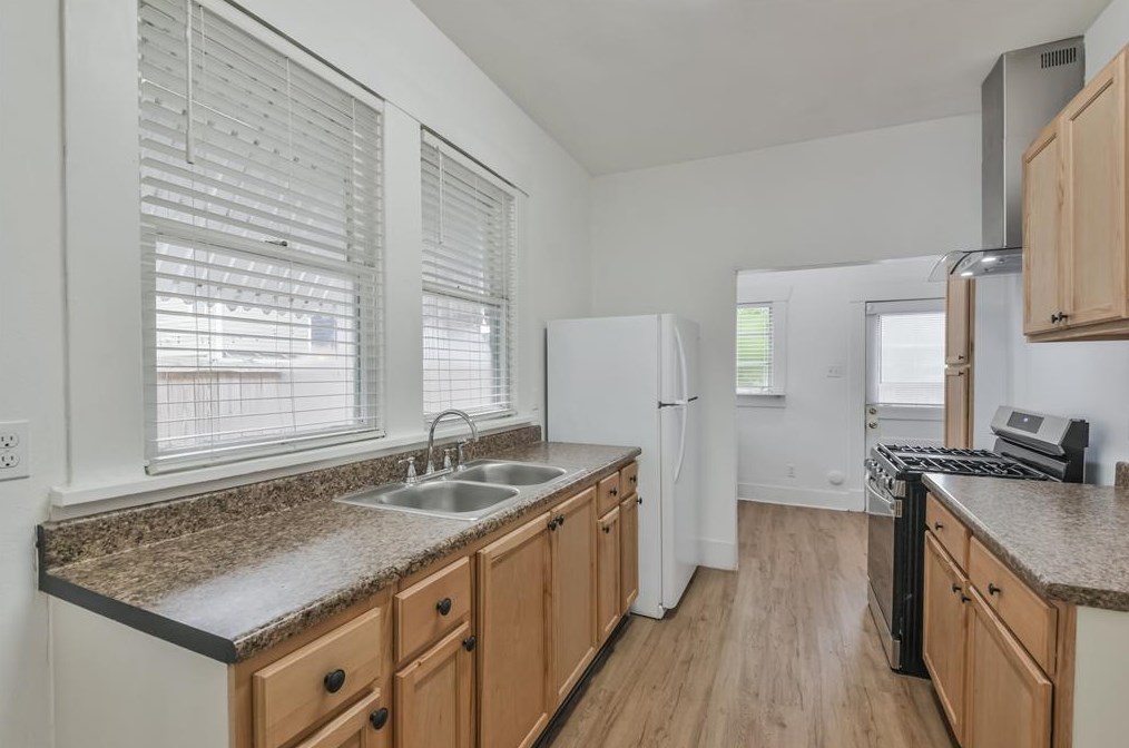 410 Merrill St, Houston TX  77009-6008 exterior