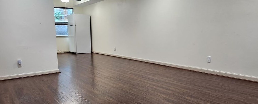 1433 Cedar Post Ln #10, Houston, TX 77055