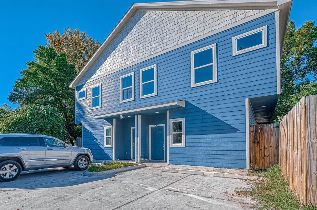 7903 Moon Beam St, Houston, TX 77088-7021