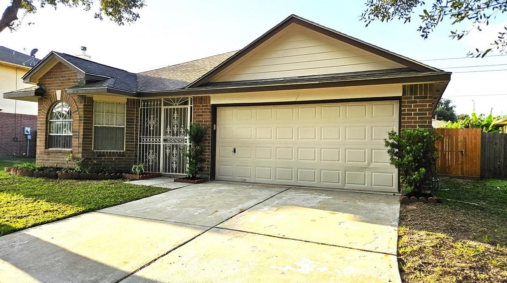 2402 Cherryville Dr, Houston, TX 77038