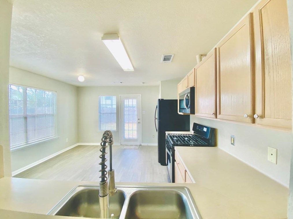 15514 Blue Creek Ranch Dr, Houston TX  77086-1124 exterior