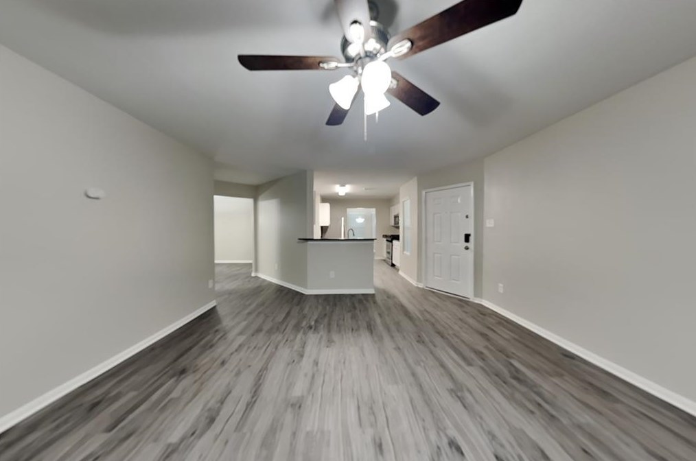 16731 Blue Jay Dr, Conroe, TX 77385-7338