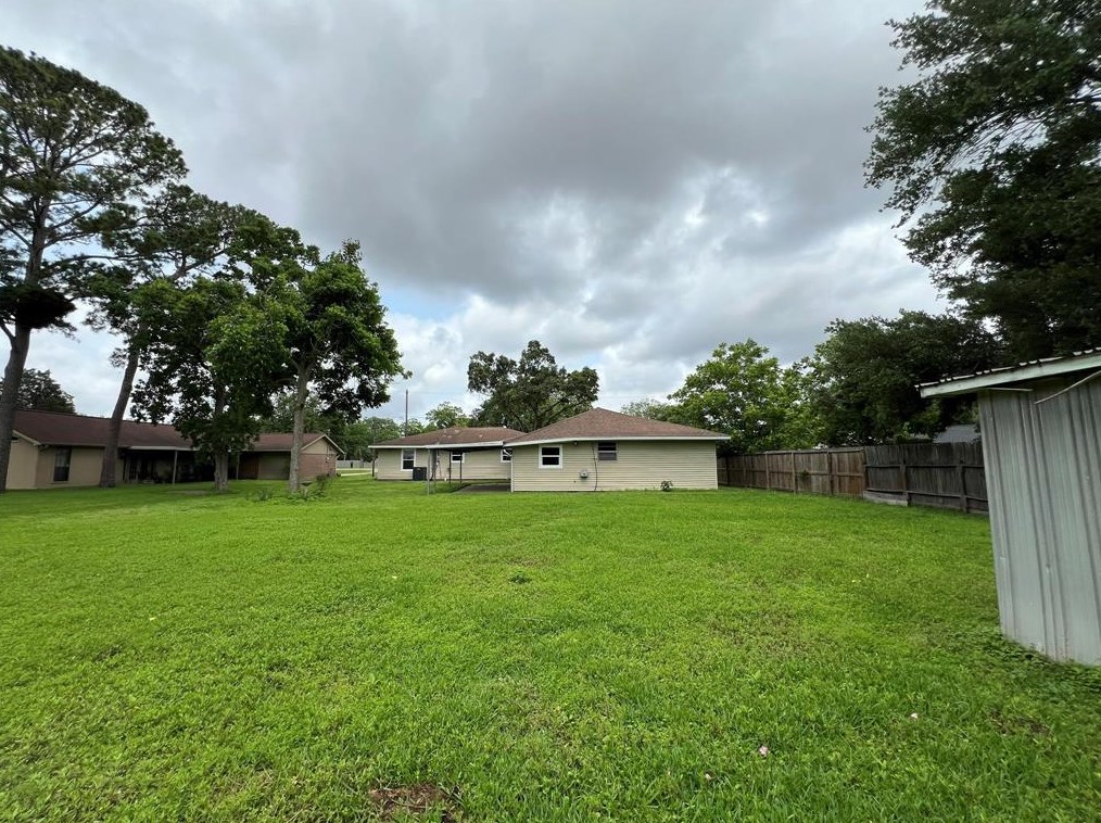 2511 Sinclair St, Pasadena TX 77503-4140 exterior