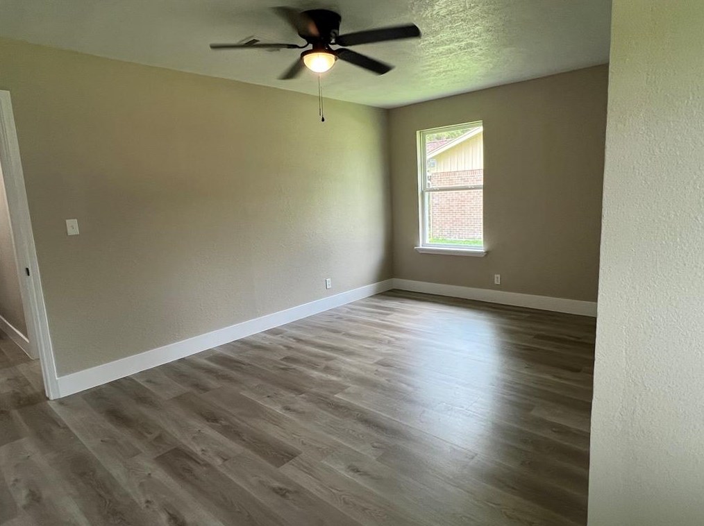 2511 Sinclair St, Pasadena TX 77503-4140 exterior