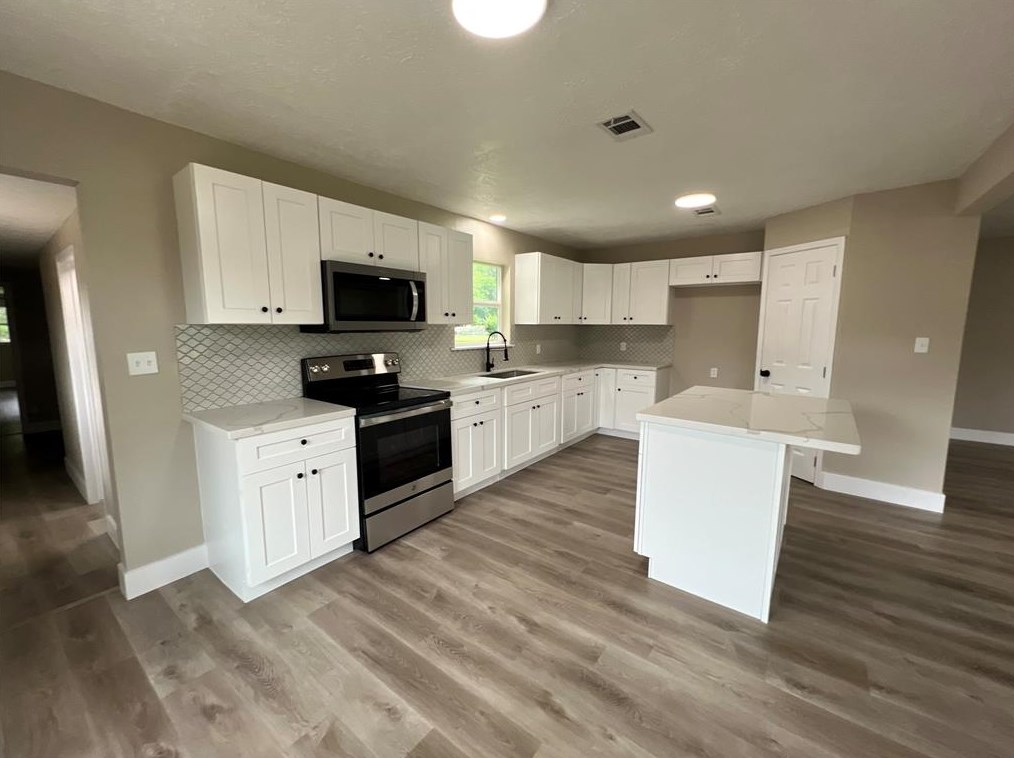 2511 Sinclair St, Pasadena TX 77503-4140 exterior