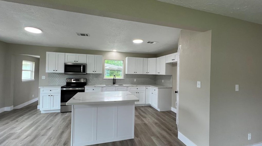 2511 Sinclair St, Pasadena TX 77503-4140 exterior