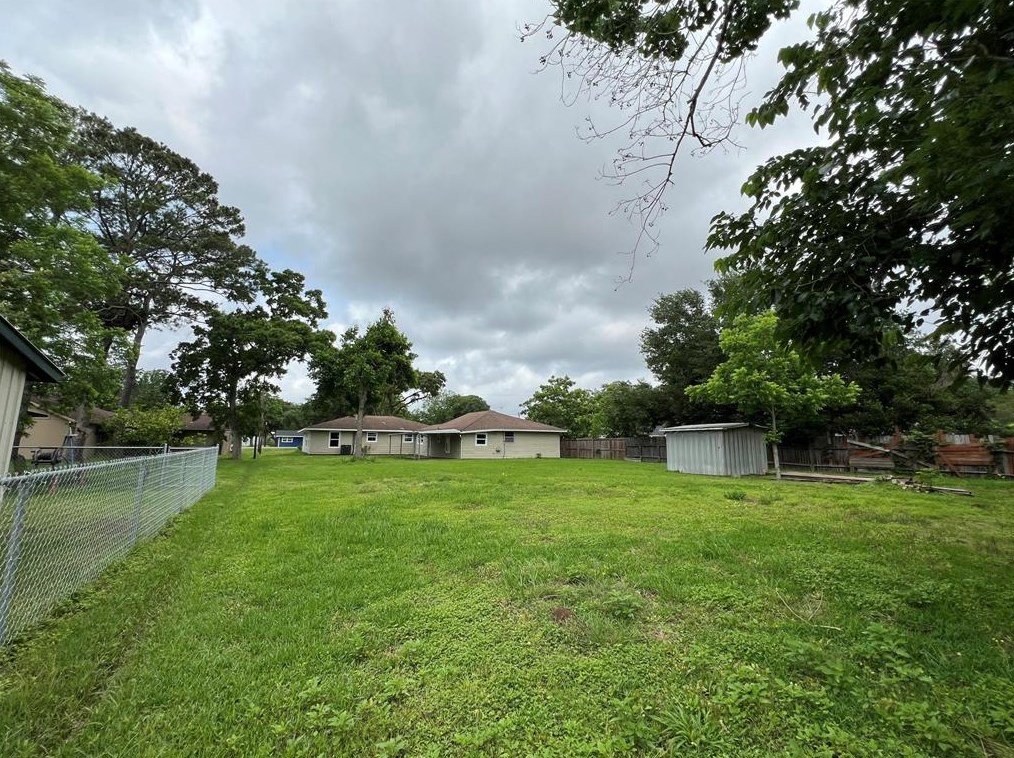 2511 Sinclair St, Pasadena TX 77503-4140 exterior