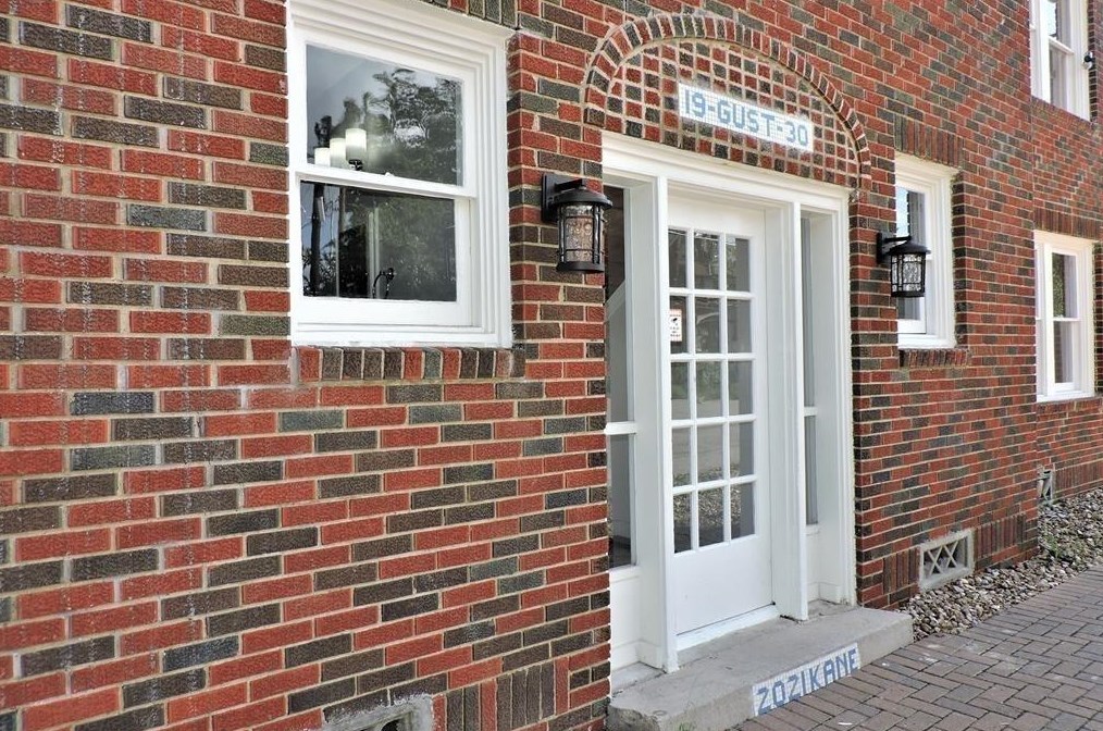 2021 Kane St #1, Houston, TX 77007