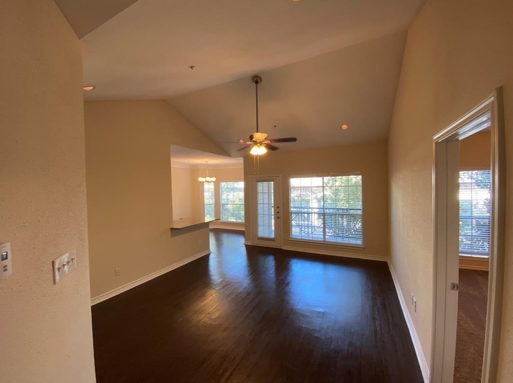 2350 Westcreek Ln #5207, Houston, TX 77027