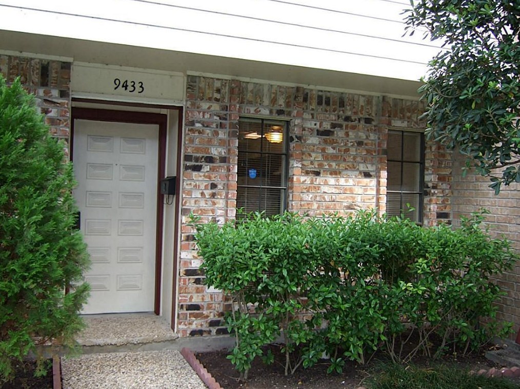 9433 Fondren Rd #9433, Houston, TX 77074