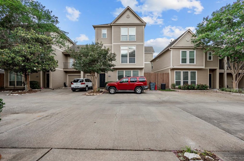 2022 Bailey St, Houston, TX 77006-1510
