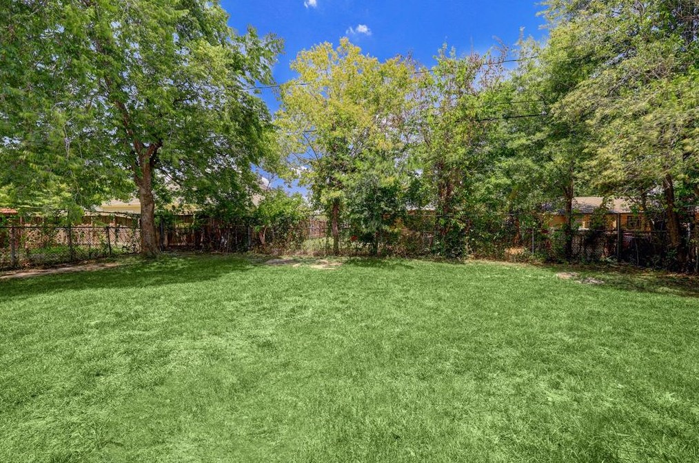 5311 Kingsbury, Houston TX  77021-3402 exterior