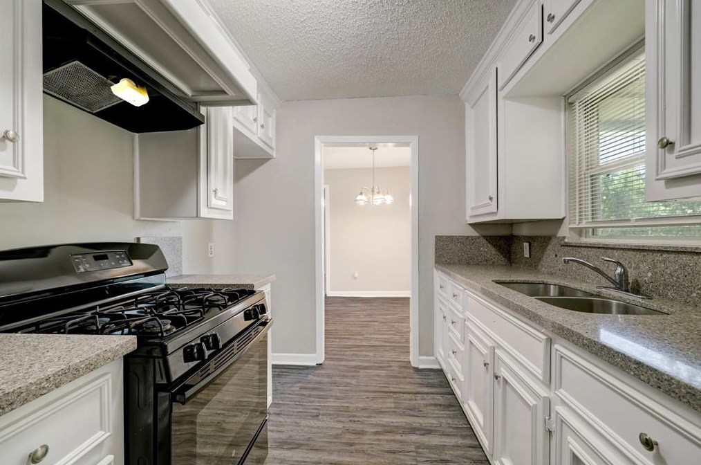 5311 Kingsbury, Houston TX  77021-3402 exterior