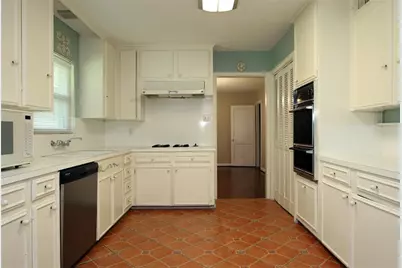 2332 Suffolk Drive, Houston, TX 77027 - Photo 10