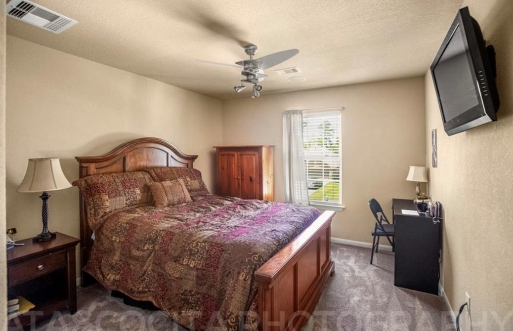 13730 Windsor Gdn Ln, Houston TX  77044-1061 exterior