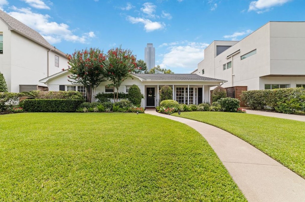 3114 Newcastle Dr, Houston, TX 77027