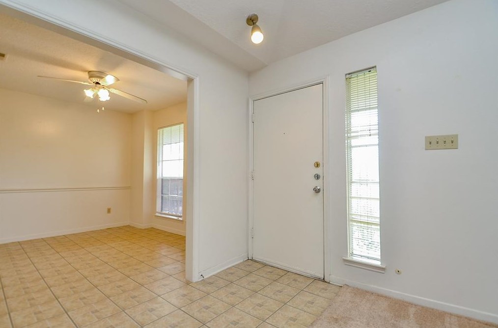 11503 Meadow Ln #d, Stafford, TX 77477