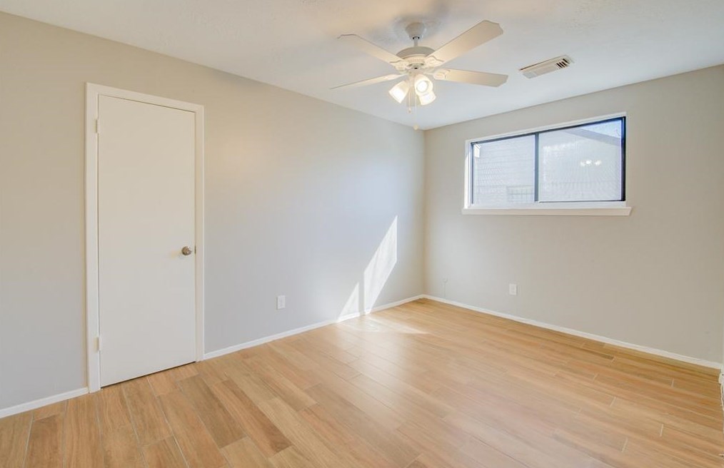 4803 Lotus St, Houston TX  77045-3123 exterior