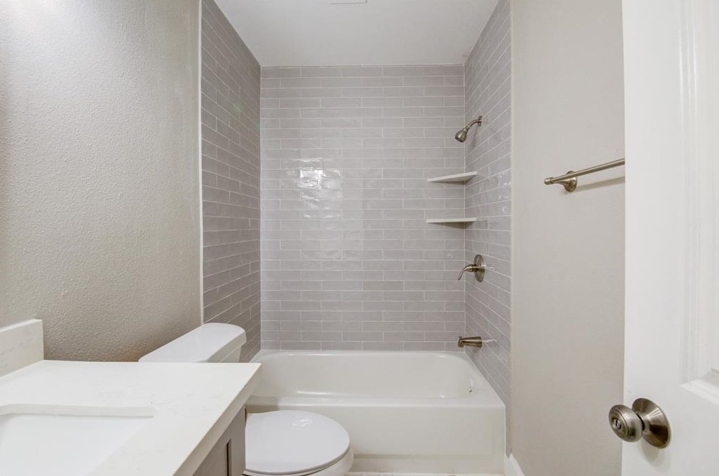 4803 Lotus St, Houston TX  77045-3123 exterior